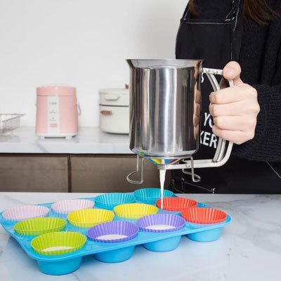 Entonnoir à piston | CuisiFacile - Accessoires Sucrés
