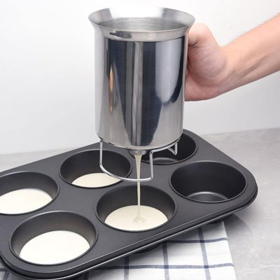 Entonnoir à piston | CuisiFacile - Accessoires Sucrés